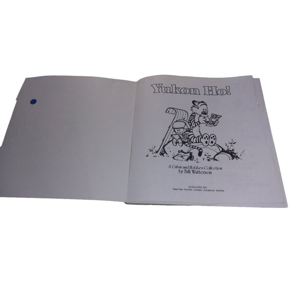 Calvin and Hobbes Comic Strip Paperback Books Lot of 5 Bill Watterson - Picture 12 of 13